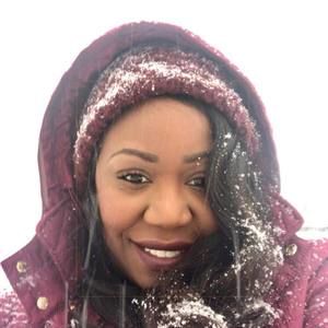 Meet your Posher, Simone